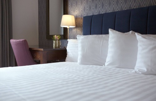 Worplesdon House | Asperion Hillside