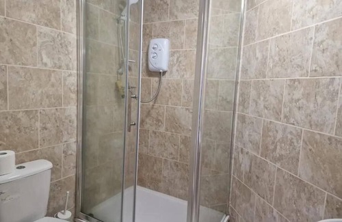 Patchway Apartment | Aspire 1 bedroom, 3 Single Beds