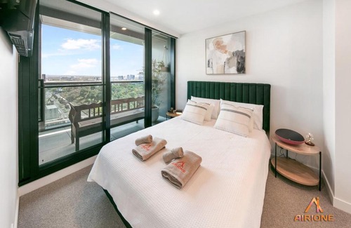 Melbourne Central Business District Apartment | Aspire