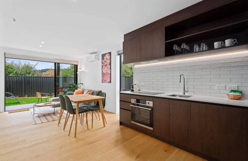 Wanaka House | Aspiring Delight Summ