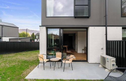 Wanaka House | Aspiring Delight Summ