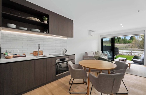 Wanaka House | Aspirings Views on Rowley