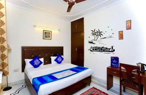 Janakpuri Hotel | ASR Guest House, Janakpuri, New Delhi