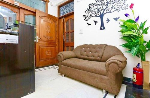 Janakpuri Hotel | ASR Guest House, Janakpuri, New Delhi