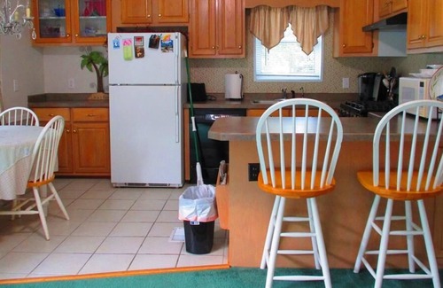 Assateague Pointe House | Assateague Pointe 2 br/1 ba 2 outdoor pools -in WOC.