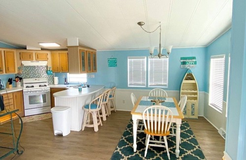 Assateague Pointe House | Assateague Pointe 2 br/1 ba 2 outdoor pools -in WOC.