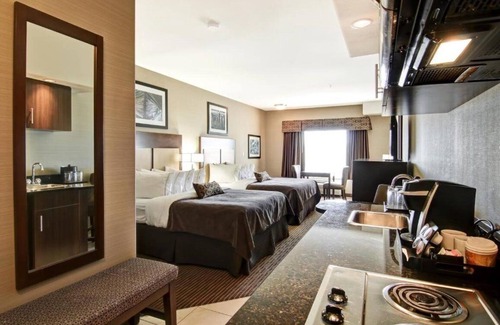 Assiniboia Hotel | Assiniboia Canalta