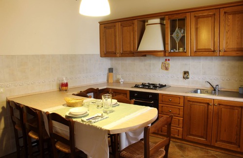 Gualdo Cattaneo Apartment | "Assisi " appartement in the Villa di Castello is situated in the middle of an olive garden