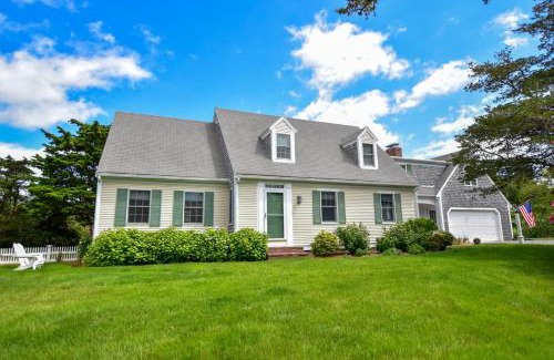 East Orleans House | Association Beach less than a Mile away