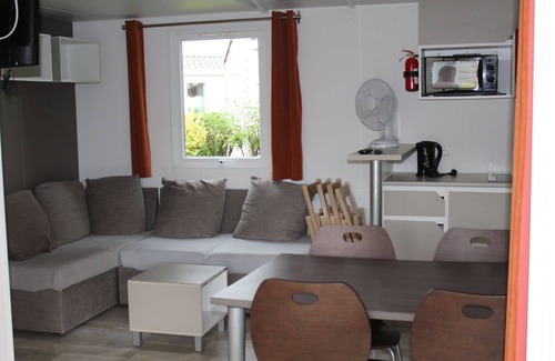 Les Mathes House | Association of 2 mobils homes - 5 to 8 bedrooms - 10 to 16 people