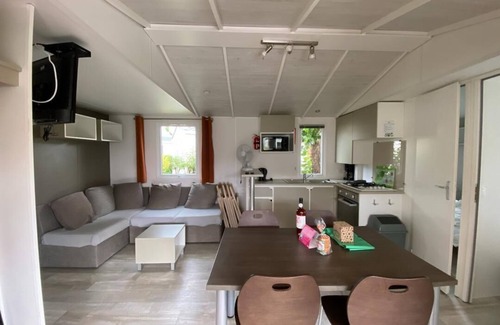 Les Mathes House | Association of 2 mobils homes - 5 to 8 bedrooms - 10 to 16 people