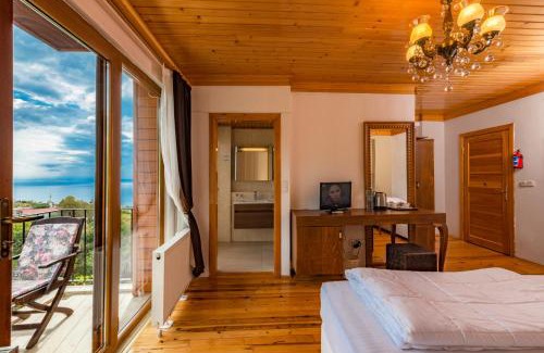 Ayvacik House | Assos Kayalar Terrace