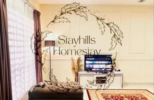 Bukit Beruntung House | Astana Townhouse Homestay BukitBeruntung livingroom AirCond