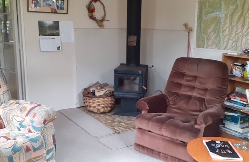 St. Arnaud House | Astelia Cottage, on Bridge St