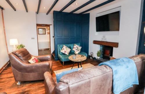 Dyserth House | Aster Cottage