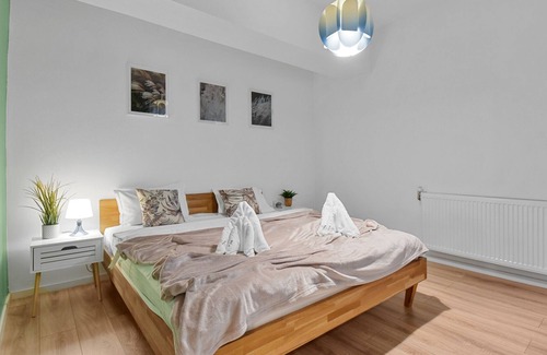 Sinaia Apartment | Asteri Garden & Terrace Apartment
