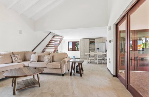 Jan Thiel Villa | "Asterias" 5 Bdrm Villa w/private Pool and loft!