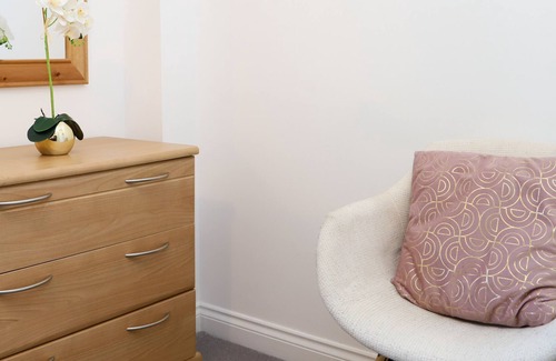 Thorpe Satchville House | Astley House - large home sleeps 8