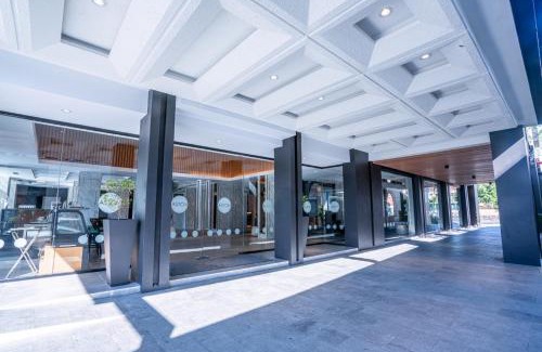 Pangkalpinang Hotel | Aston Emidary Bangka Hotel and Conference Center