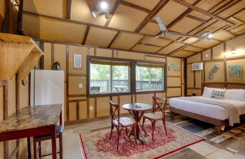 Lake Lafayette Apartment | Aston Harbor Cabin, Walk to Lake Lafayette