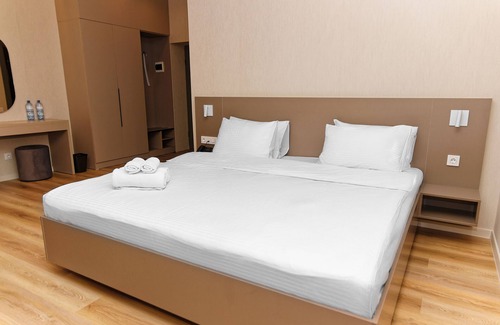 Aktau Bed & Breakfast | Aston Hotel