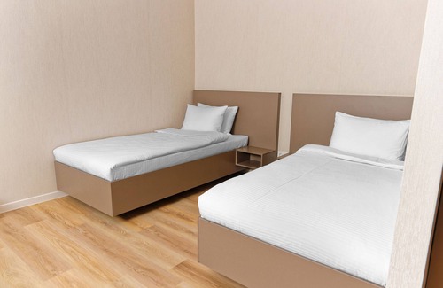 Aktau Bed & Breakfast | Aston Hotel