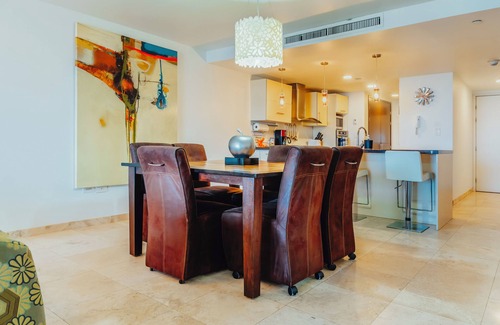 Oranjestad-West Condo | Astonishing Eagle Beach Top Floor View Condo