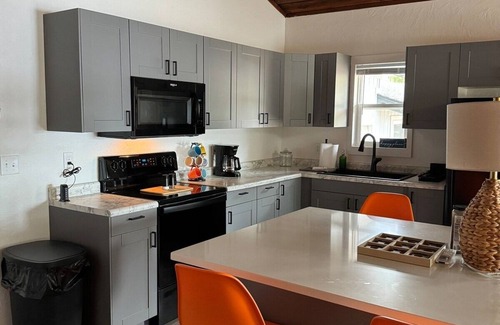 Sunrise Beach House | Astonishing view 100 feet from the lake!