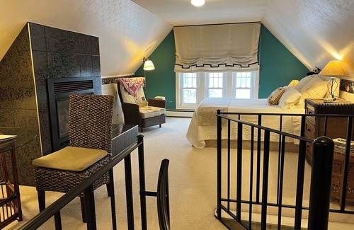 Green Bay Bed & Breakfast | Astor House