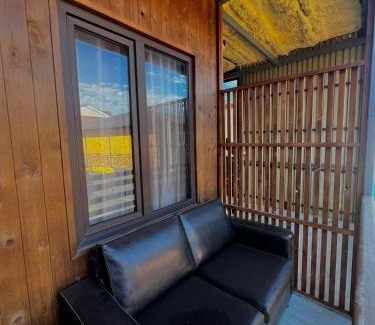 Bosteri House | Astor