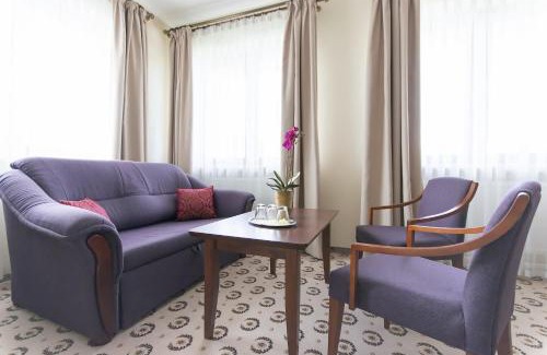 Swarzedz Bed & Breakfast | Astoria Bed & Breakfast