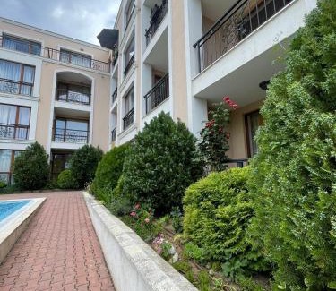 Elenite Apartment | Astoria SP Apartments