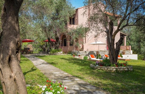 Astrakeri House | Astrakeri Gardens