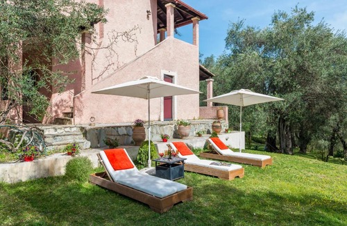 Astrakeri House | Astrakeri Gardens