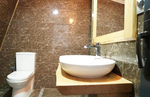 Lapseki Hotel | Astroia Butik Otel&Bilim Kampı