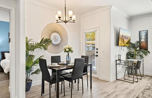 Tempe Apartment | ASU Football Getaway - Family Fun W-Pool- 2Br- Spa - 1001