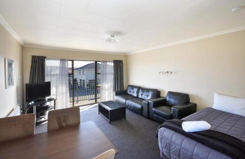 Saint Kilda Hotel | ASURE Adrian Motel