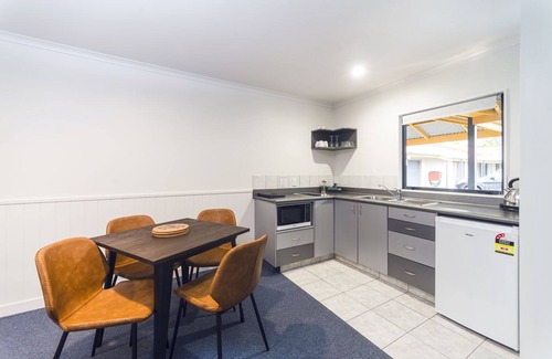 Greytown Hotel | ASURE Oak Estate Motor Lodge