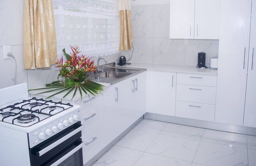 Avarua Apartment | ASUZA VILLAS - In the heart of Town.