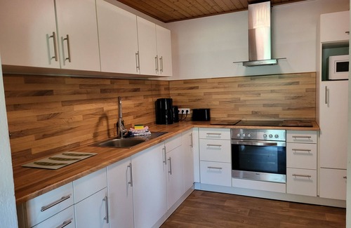 Bruck an der Grossglocknerstrasse Apartment | Two bedroom Apartment with Balcony - Hirsch