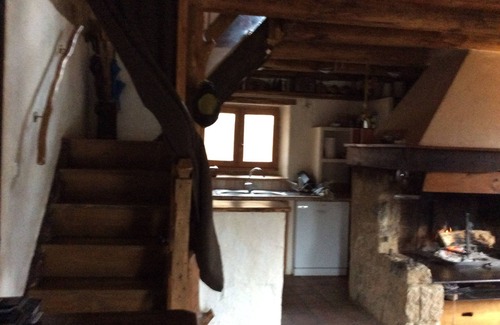Arrien-en-Bethmale Ski Chalet | At (CAMPAS), listen to the silence in front of the mountain