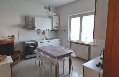 Ponte Rio Apartment | At Casa della Tina apartment 5 minutes from the sea