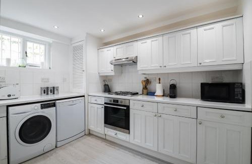 Belgravia Apartment | At Home in Chelsea