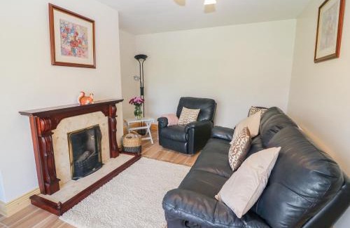 Newcastle West House | At Home in Oak Park
