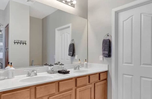 Villages At Queen Creek House | At Home in Queen Creek w/ 3 bd+ W/Free Heated Pool