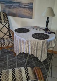 Jeffreys Bay Apartment | At lilac, Jeffreys Bay, cottage for 2