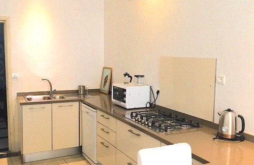 Casablanca Apartment | At Mina, bright and spacious apartment, beldi and modern kitchen, quiet
