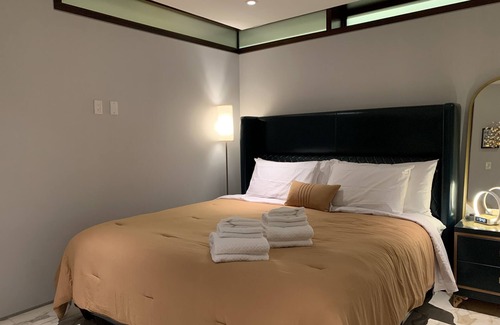 Dunbar House | At S-Villa, a true haven for inner serenity. "Welcome to paradise!"
