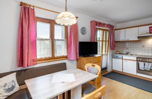 Saalfelden am Steinernen Meer Apartment | Kitzsteinhorn by Interhome