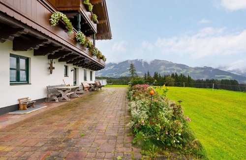 Saalfelden am Steinernen Meer Apartment | Kitzsteinhorn by Interhome